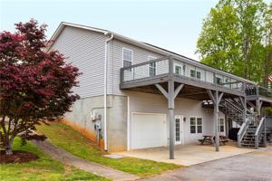 105 N Fairway Drive