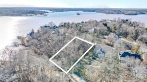 7123 Topsail Circle