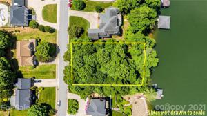 643 46th Ave Drive NE