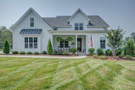 124 Cherry Crossing