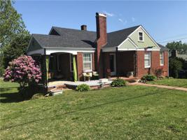 25 Forest Avenue