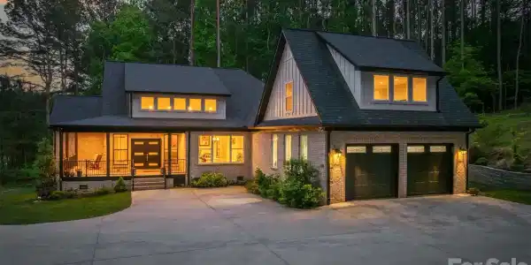 100 White Fawn Circle