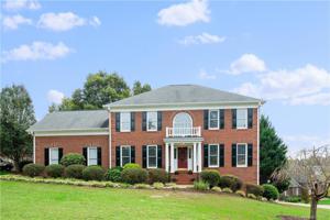 3708 Annette Drive NE