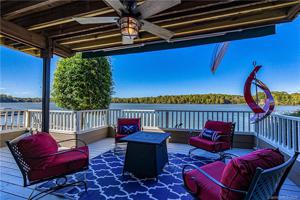 7332 Lakefront Drive