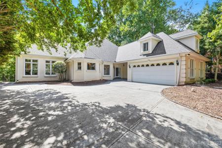 3035 Dodsworth