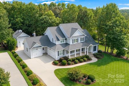 156 Bay Shore Loop