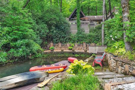 562 West Club Boulevard