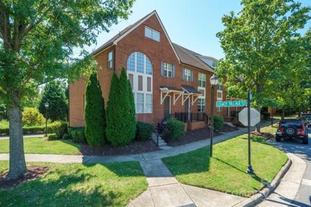 103 Steinbeck Way
