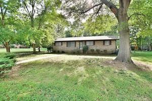 1537 Sumner Drive