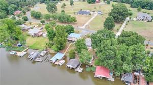 22218 Oakwood