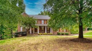 1801 Mountain Trail Drive