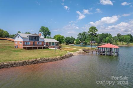 1036 Lake Vista Lane