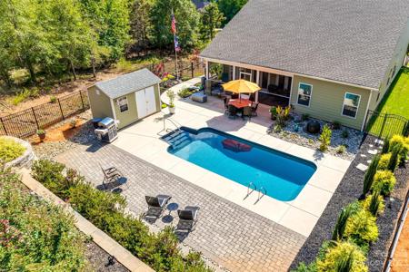 10216 Lakeshore-Drive