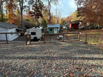 141 Landlubber Trail
