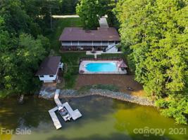 365 Leeward Point