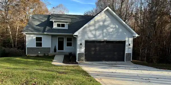 4931 Midway Sand Road