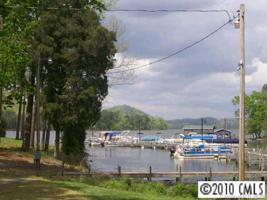 1025 Fairfield