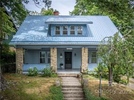 931 Lakeshore