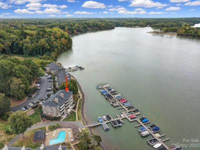7324 Lakefront Drive