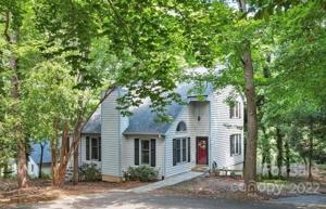 1046 Palmyra