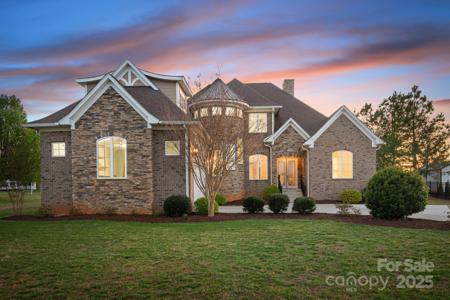 121 Dabbling Duck Circle