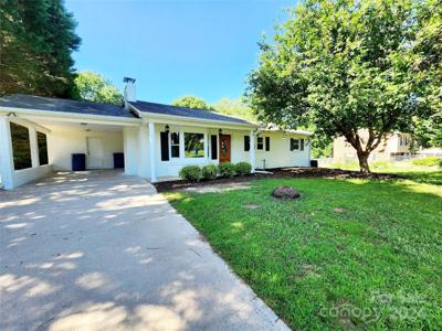 5 Plaza Drive
