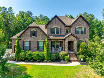 724 Fawns Glen Place