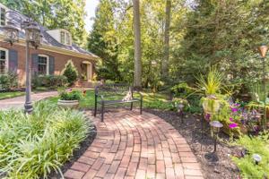 7 Cedar Waxwing Road