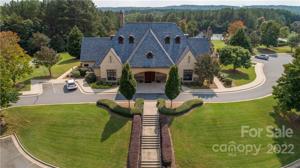1017 Glade Spring