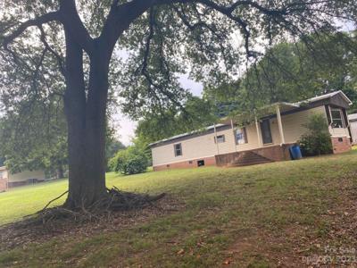 215 River Loop
