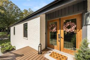 18 Pine Knoll