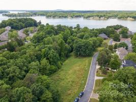 13923 Point Lookout