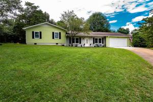 3733 10th Street Drive NE