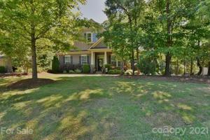 757 Fawns Glen