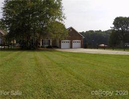 1851 Hidden Pointe