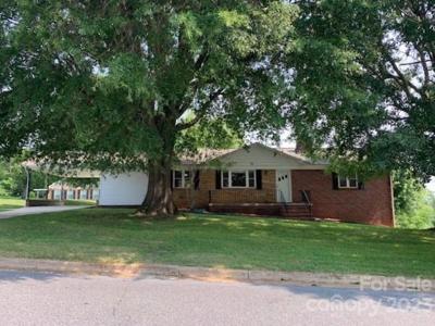 56 Woodlane