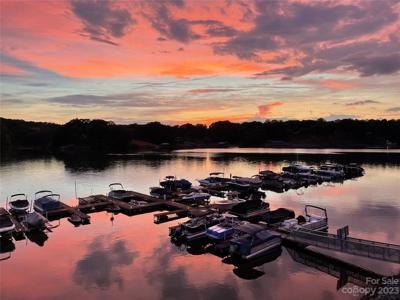 7324 Lakefront Drive