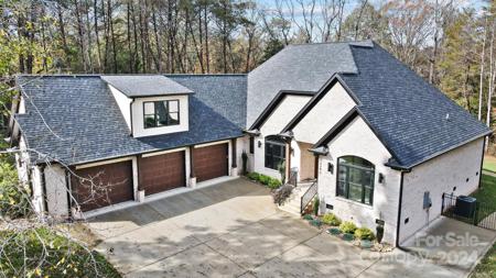 3303 Mountain Creek Drive