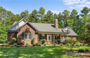 598 Emerald Ridge