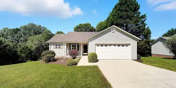 223 Taylor Circle