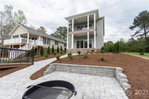 586 Springwood Drive