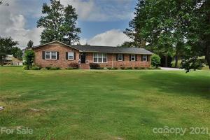 1015 Belmar