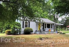 2207 4th NE
