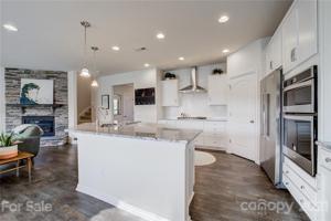 11131 Crane Creek