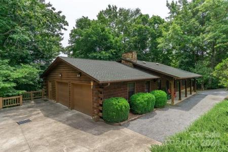 239 Fern Loop