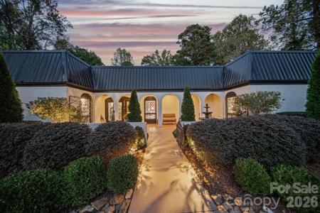 2082 2nd Street Drive NW