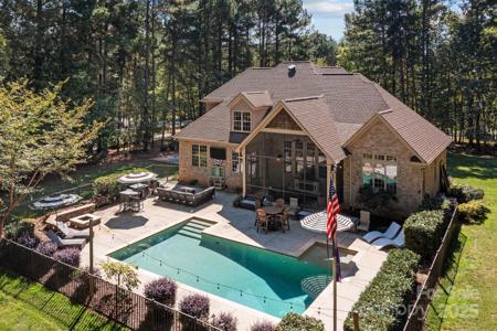 7274 James Court