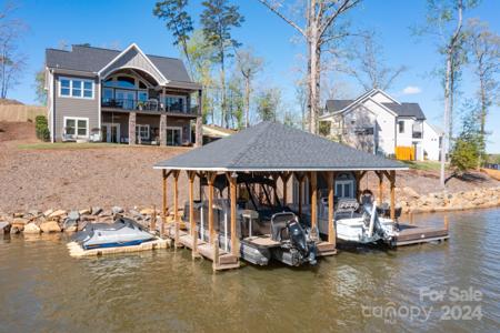 376 Landing Trail