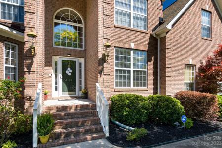 2118 Woodbend