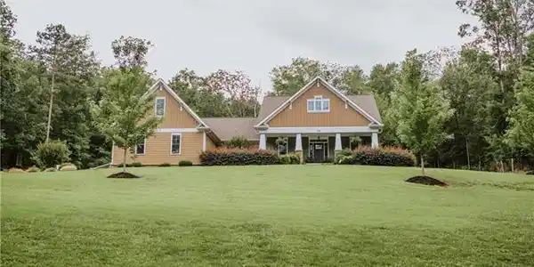 336 Alberta Drive